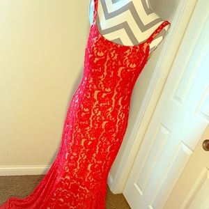 Red lace Jovani